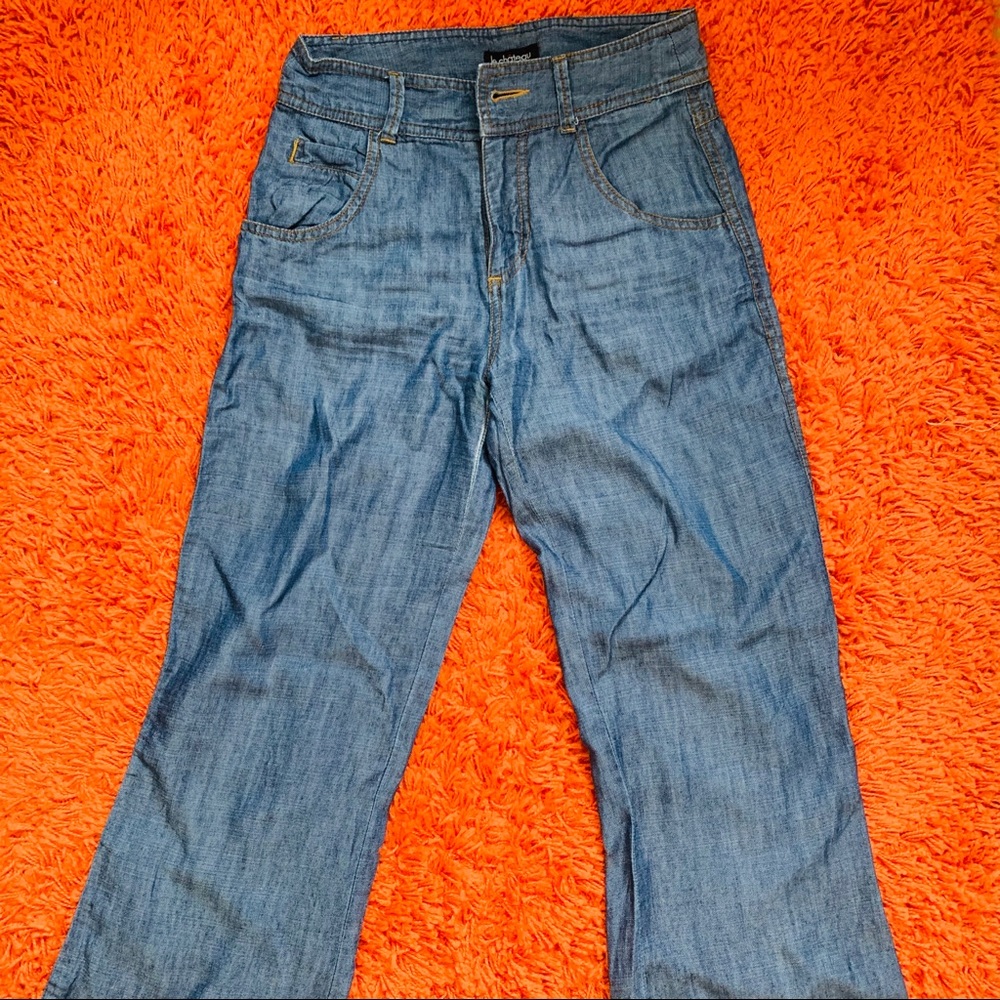 Wide leg jeans